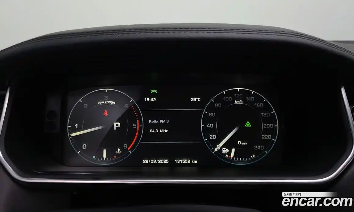 Land Rover Range-Rover 2015 4.4 гидро в Москве № 296166, фото 8