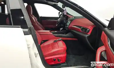 Maserati Levante 2021 3.8 гидро в Москве № 304090, миниатюра 11