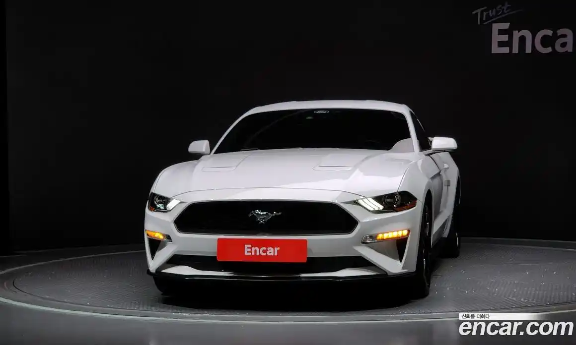 Ford Mustang 2021 2.3 гидро в Москве № 313731, фото 3