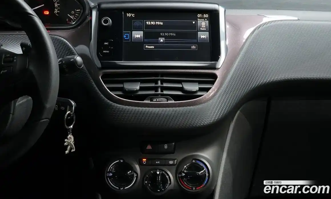 Peugeot 2008 2015 1.6 гидро в Москве № 320537, фото 14