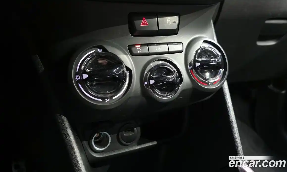 Peugeot 2008 2015 1.6 гидро в Москве № 320537, фото 16