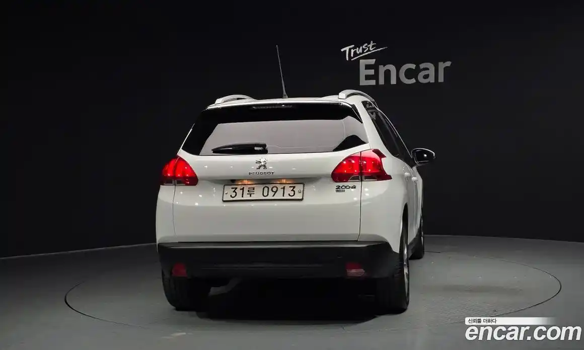 Peugeot 2008 2015 1.6 гидро в Москве № 320537, фото 4