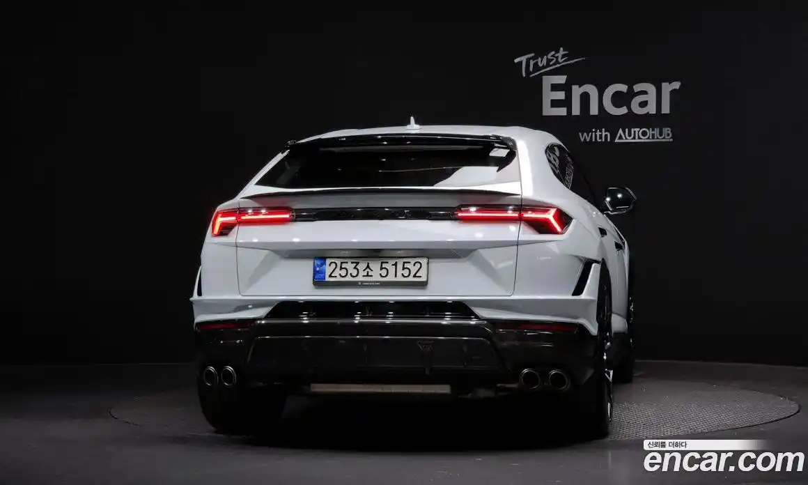 Lamborghini Urus 2023 4.0 гидро в Москве № 320821, фото 4