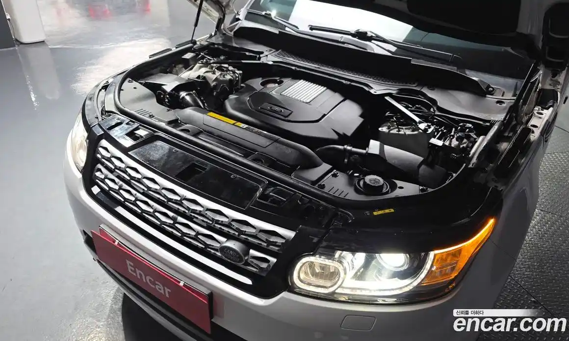 Land Rover Range-Rover Sport 2015 3.0 гидро в Москве № 328492, фото 6