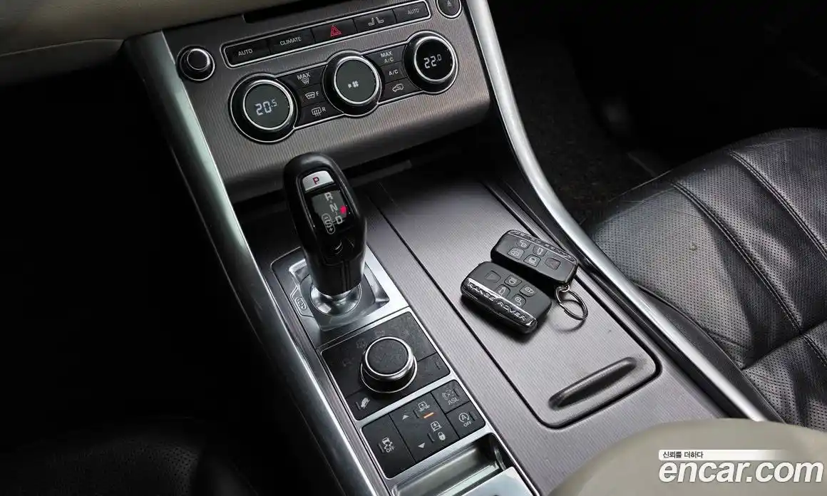 Land Rover Range-Rover Sport 2015 3.0 гидро в Москве № 328492, фото 9