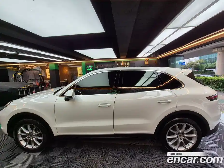 Porsche Cayenne 2019 3.0 гидро в Москве № 332052, фото 6