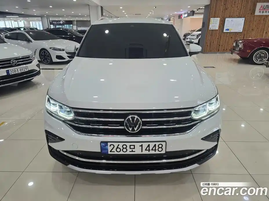 Volkswagen Tiguan 2023 2.0 гидро в Москве № 357654, фото 3