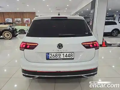 Volkswagen Tiguan 2023 2.0 гидро в Москве № 357654, миниатюра 4