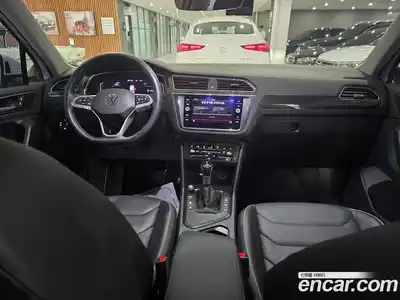 Volkswagen Tiguan 2023 2.0 гидро в Москве № 357654, миниатюра 7