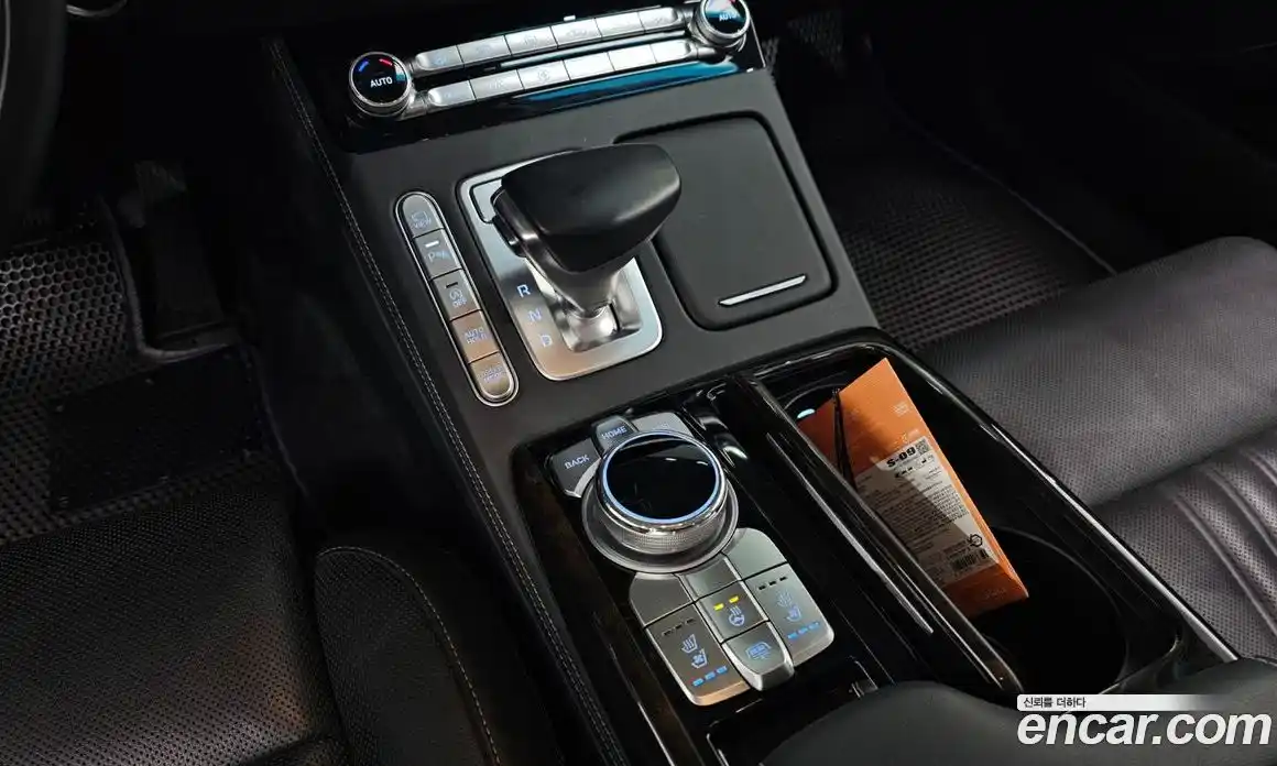Genesis G90 2019 3.8 гидро в Москве № 365338, фото 9