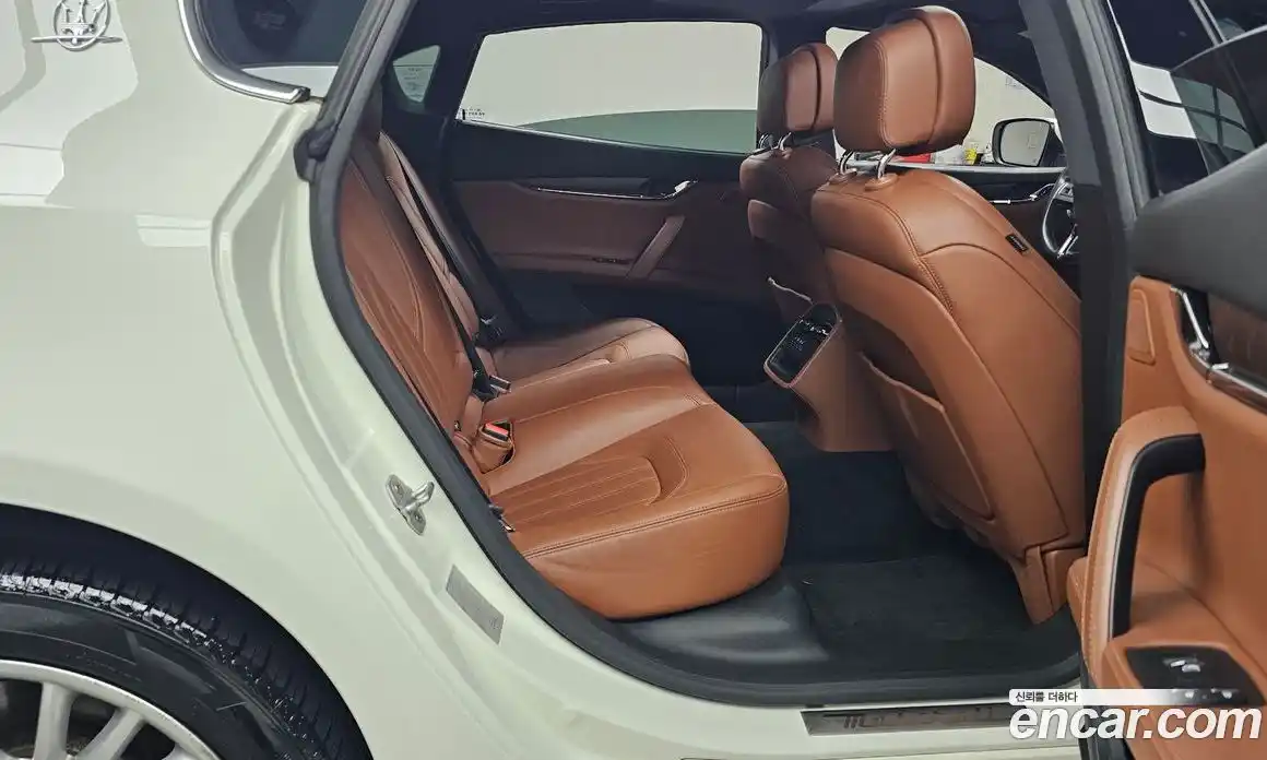 Maserati Quattroporte 2015 3.0 гидро в Москве № 385431, фото 12