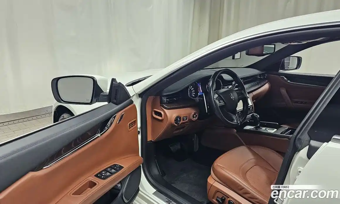 Maserati Quattroporte 2015 3.0 гидро в Москве № 385431, фото 10