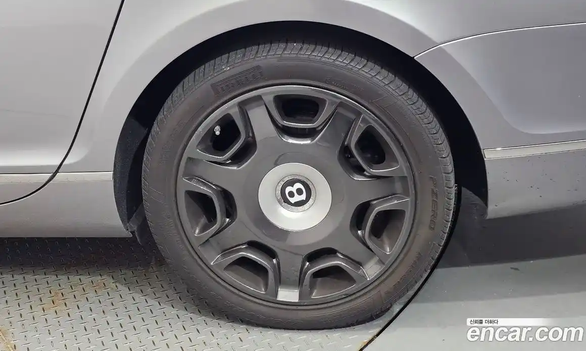 Bentley Flying Spur 2009 6.0 гидро в Москве № 387223, фото 5