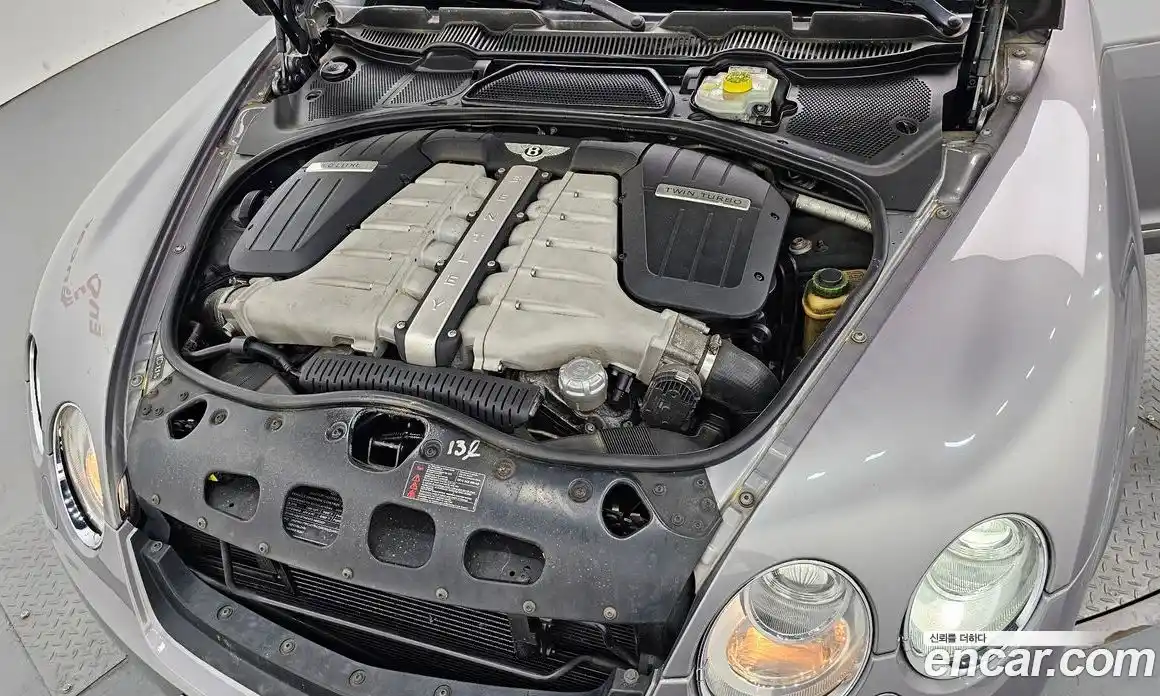 Bentley Flying Spur 2009 6.0 гидро в Москве № 387223, фото 6