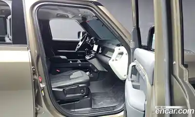 Land Rover Defender 2020 2.0 гидро в Москве № 471219, миниатюра 11