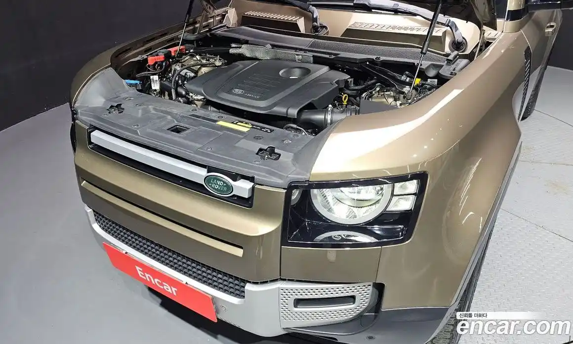 Land Rover Defender 2020 2.0 гидро в Москве № 471219, фото 6