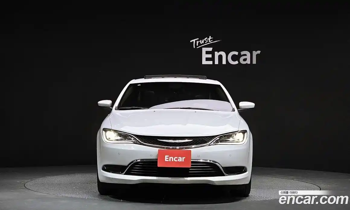 Chrysler 200 2015 2.4 гидро в Москве № 474907, фото 3