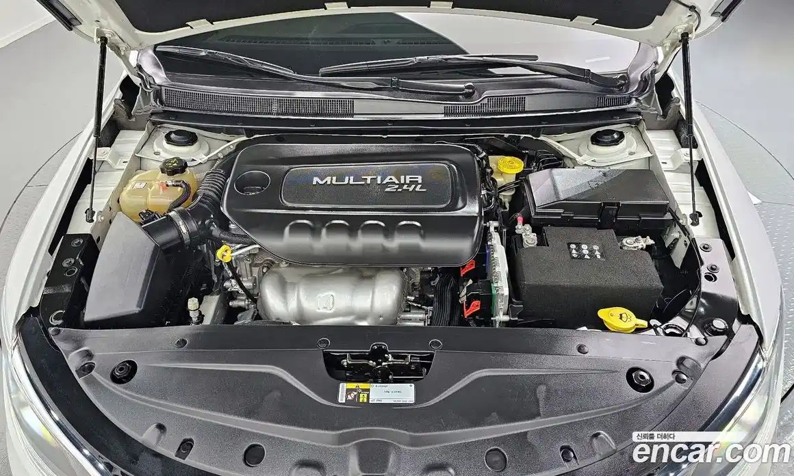 Chrysler 200 2015 2.4 гидро в Москве № 474907, фото 6