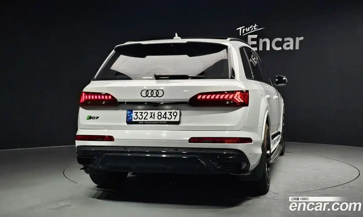 Audi Q7 2023 3.0 гидро в Москве № 496270, фото 4