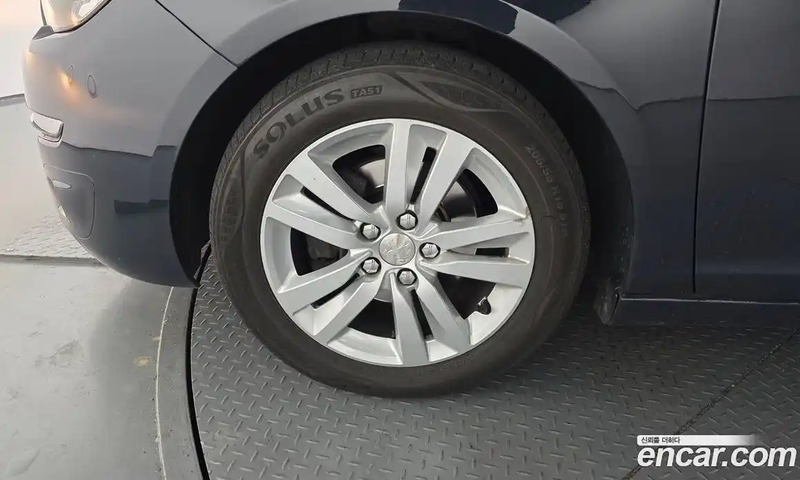 Peugeot 308 2016 1.6 гидро в Москве № 500497, фото 5