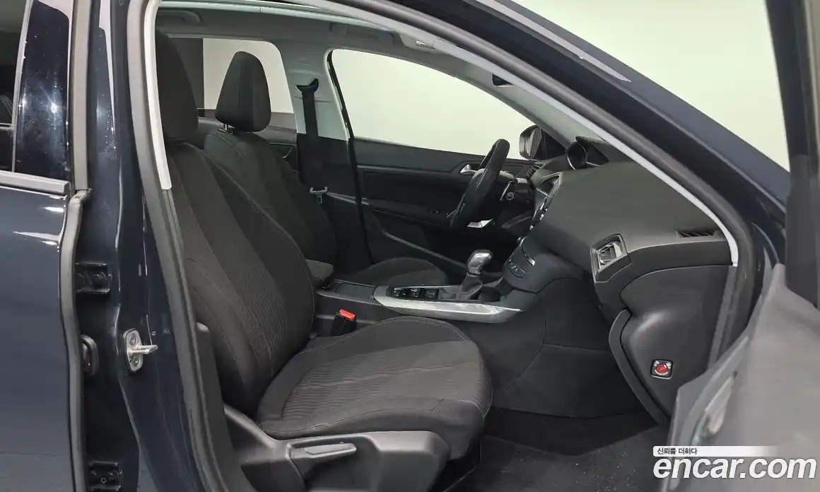 Peugeot 308 2016 1.6 гидро в Москве № 500497, фото 10