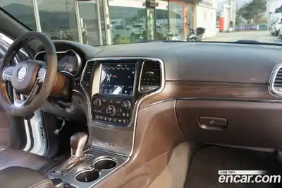 Jeep Cherokee 2017 3.6 гидро в Москве № 535309, миниатюра 12