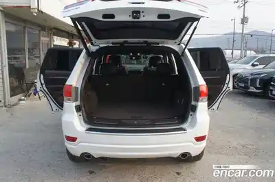 Jeep Cherokee 2017 3.6 гидро в Москве № 535309, миниатюра 7