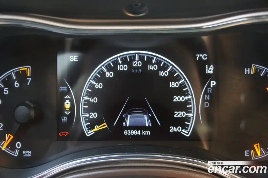 Jeep Cherokee 2017 3.6 гидро в Москве № 535309, фото 8