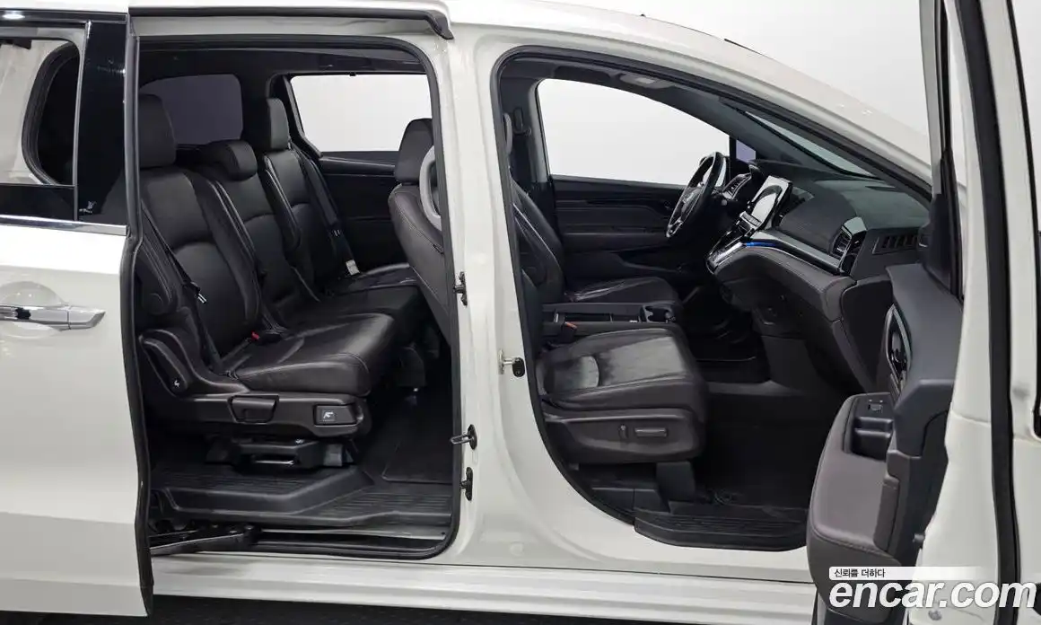 Honda Odyssey 2017 3.5 гидро в Москве № 539006, фото 11