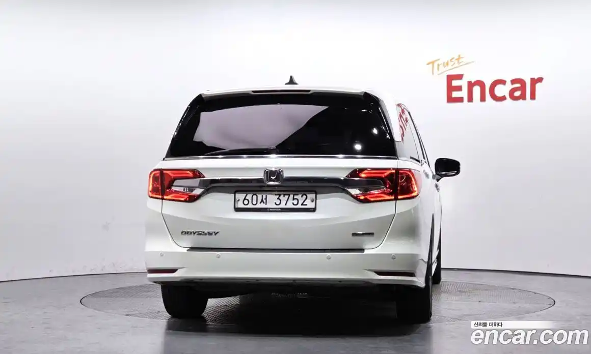 Honda Odyssey 2017 3.5 гидро в Москве № 539006, фото 4