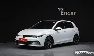 Volkswagen Golf, 2022