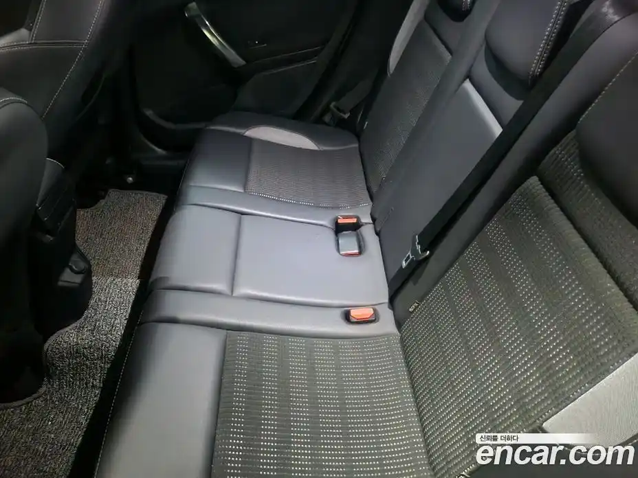 Peugeot 2008 2015 1.5 гидро в Москве № 547954, фото 11