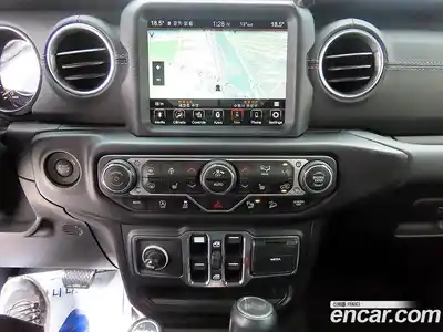 Jeep Wrangler 2020 2.0 гидро в Москве № 584495, миниатюра 12