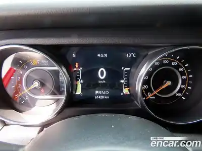 Jeep Wrangler 2020 2.0 гидро в Москве № 584495, миниатюра 9