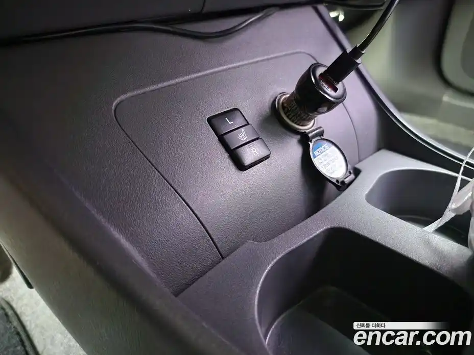 Toyota Prius 2010 1.8 вариатор в Москве № 609833, фото 11