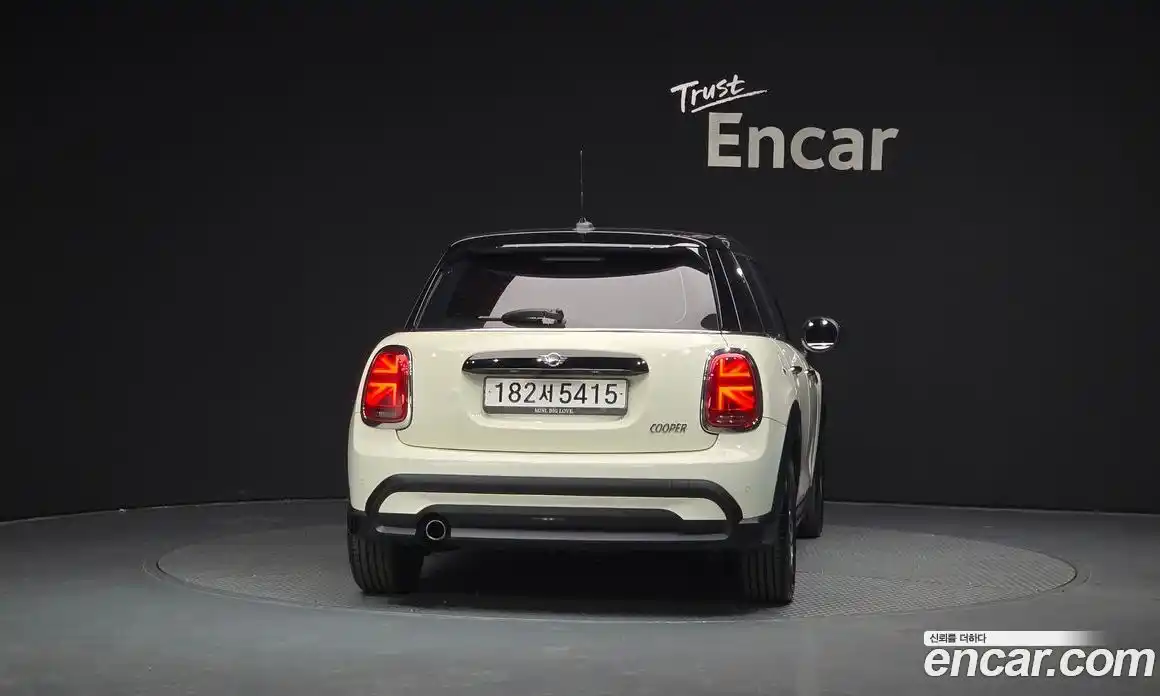 Mini Cooper 2022 1.5 гидро в Москве № 627845, фото 4