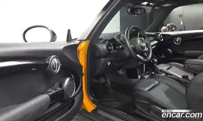 Mini Cooper 2014 1.5 гидро в Москве № 628165, миниатюра 10
