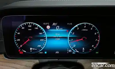 Mercedes-Benz E-Class 2022 2.0 гидро, миниатюра 8