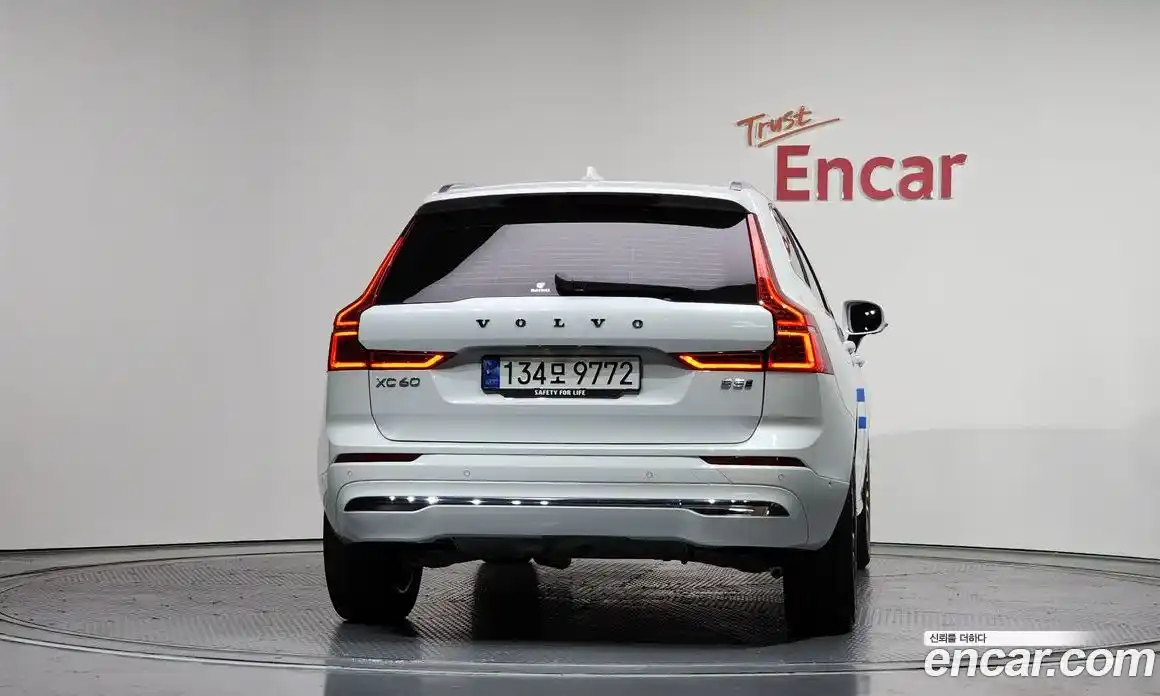Volvo XC60 2024 2.0 гидро в Москве № 765439, фото 4
