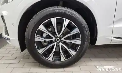 Volvo XC60 2024 2.0 гидро в Москве № 765439, миниатюра 5