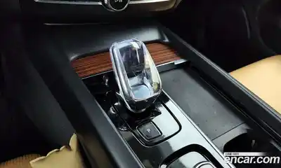 Volvo XC60 2024 2.0 гидро в Москве № 765439, миниатюра 9