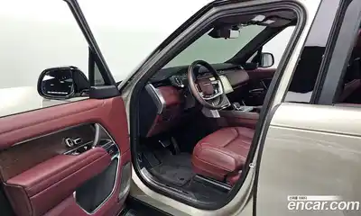 Land Rover Range-Rover 2025 4.4 гидро в Москве № 824643, миниатюра 11