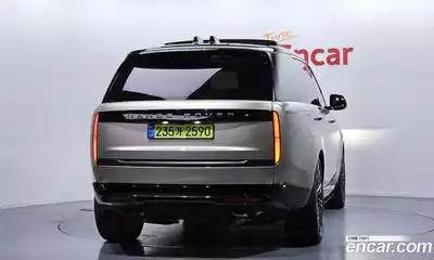 Land Rover Range-Rover 2025 4.4 гидро в Москве № 824643, миниатюра 4