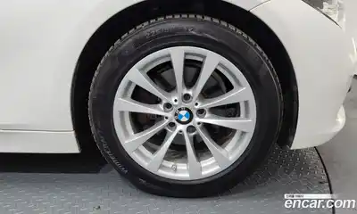 BMW 3-Series 2016 2.0 гидро в Москве № 858608, миниатюра 5