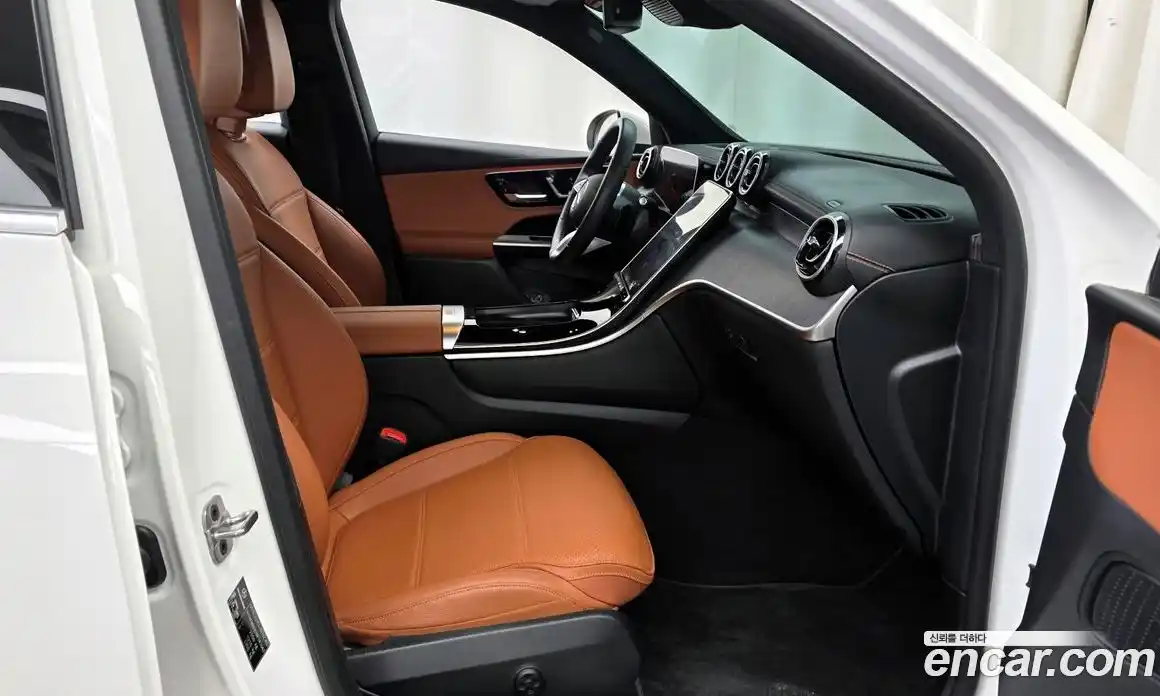 Mercedes-Benz GLC-Class 2024 2.0 гидро в Москве, фото 11