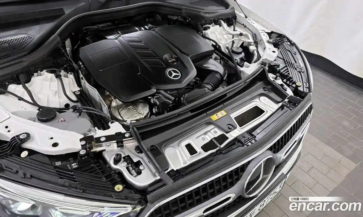 Mercedes-Benz GLC-Class 2024 2.0 гидро в Москве, фото 6