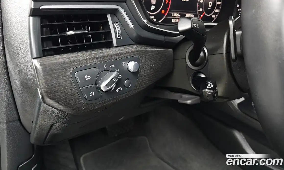 Audi A4 2019 2.0 гидро в Москве № 859700, фото 14