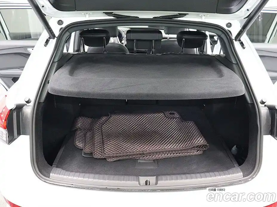 Audi Q4 e-tron 2022 1.0 гидро в Москве, фото 5