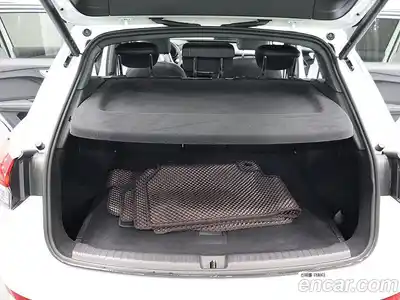 Audi Q4 e-tron 2022 1.0 гидро в Москве, миниатюра 5
