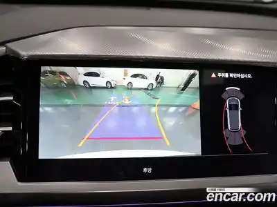 Audi Q4 e-tron 2022 1.0 гидро в Москве, миниатюра 9